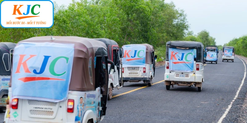Bùng nổ sự kiện giải đua tuktuk có 102 tại KJC